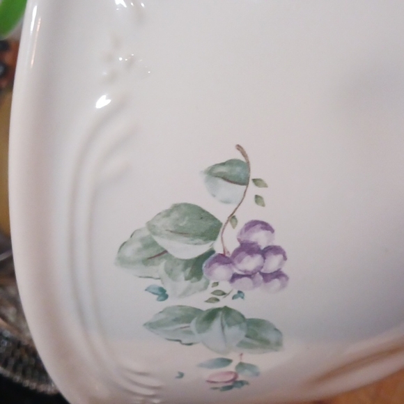 Pfaltzgraff White and Green Decorative Bowl - Picture 5 of 9